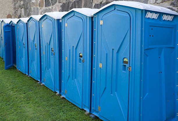 Best Deluxe Portable Toilet Rental  in Myrtle Grove, FL